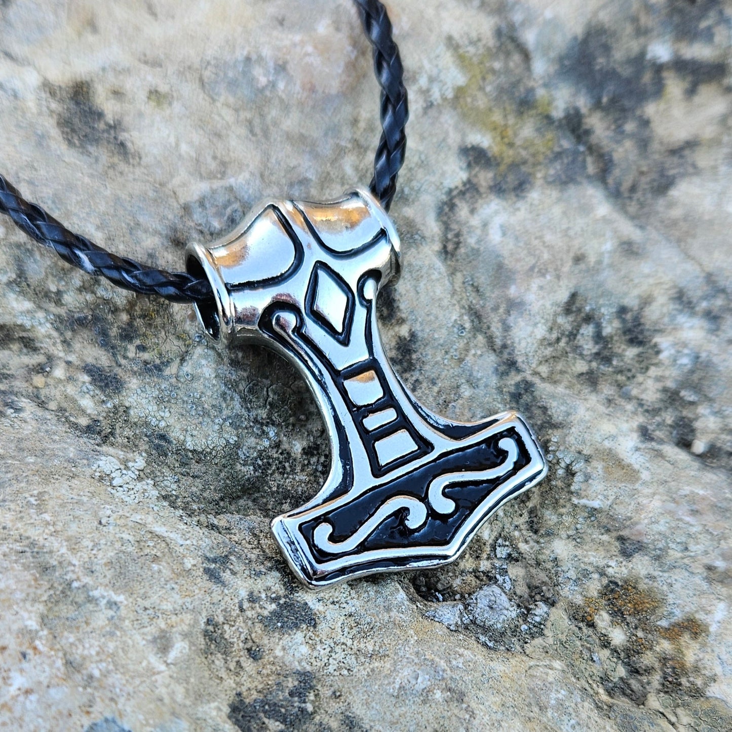 Colgante Martillo de Thor en acero inoxidable - Aurora Boreal