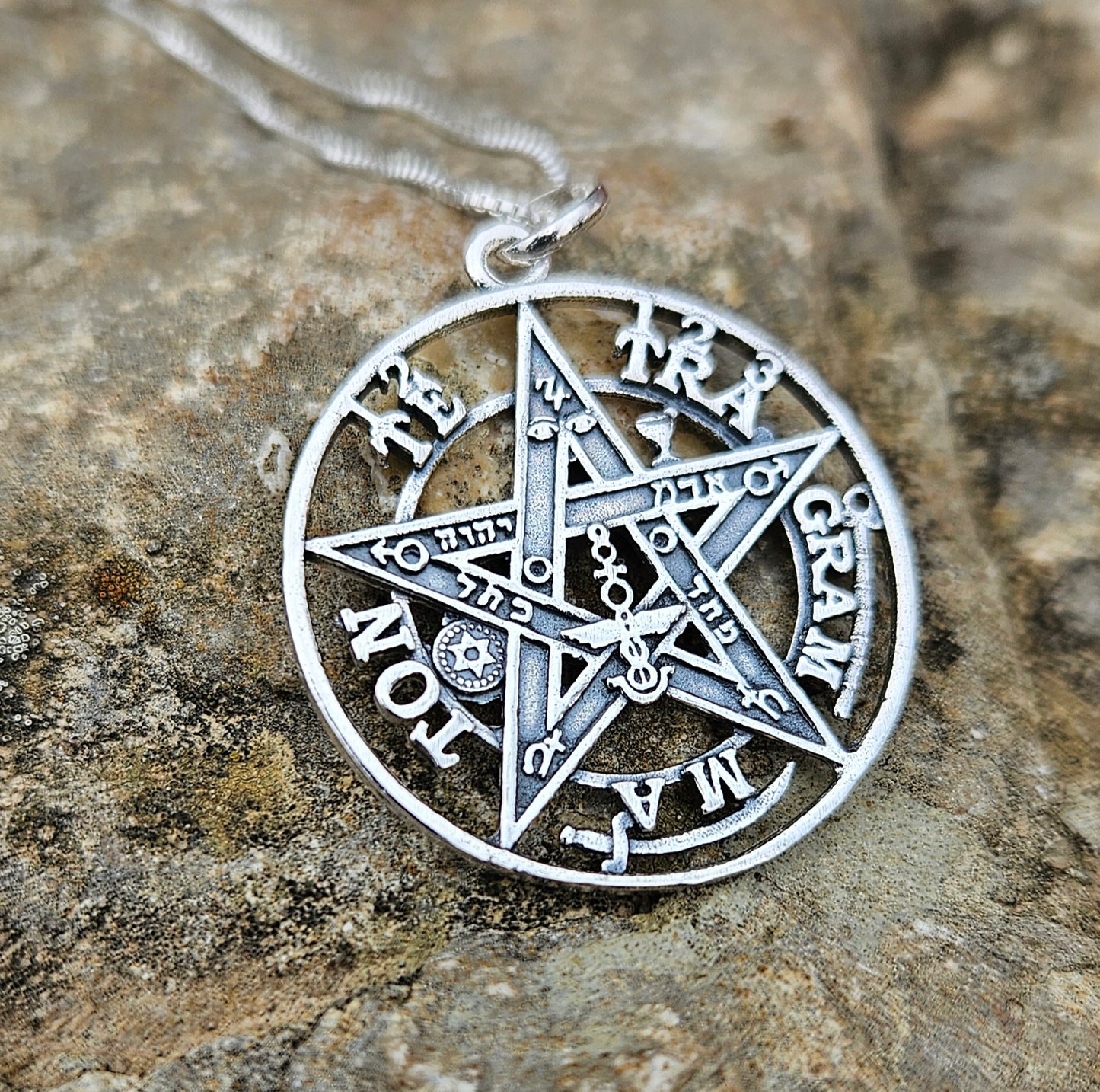 Colgante Tetragramaton en Plata