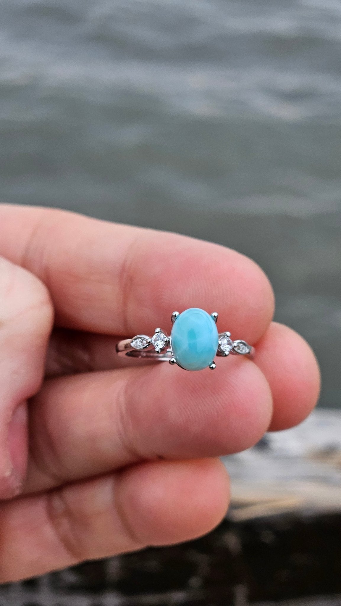 Anillo Larima ajustable en Plata de Ley - Aurora Boreal